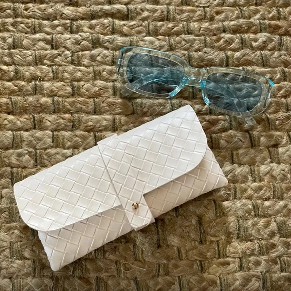 BLUE GLASSES ❤️🔥 NEW IN WHITE CASE - Picture 1 of 6